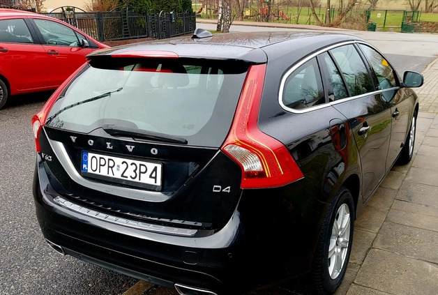 Volvo V60 cena 48300 przebieg: 177000, rok produkcji 2015 z Prudnik małe 121